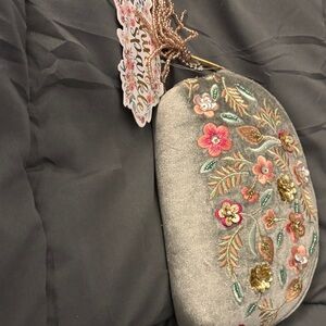Floral Embroidered Cosmetic Bag